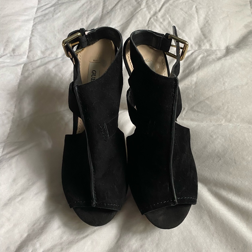 Guess Black Suede Heels🖤